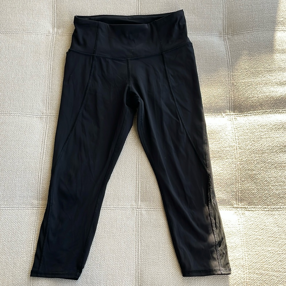 Athleta Lightning Capri. Black. XSP